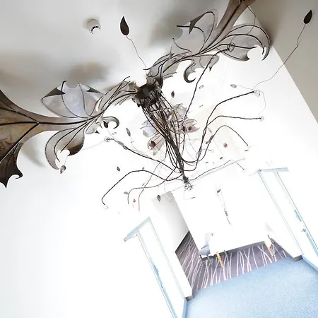 酒店 Logis Restaurant Au Boeuf Rouge 3*