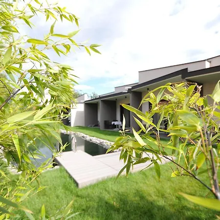 酒店 Logis Restaurant Au Boeuf Rouge 3*