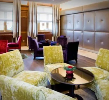 Logis Restaurant Au Boeuf Rouge מלון