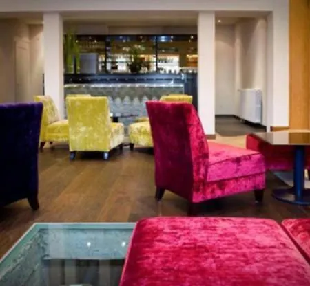 Logis Restaurant Au Boeuf Rouge מלון 3*