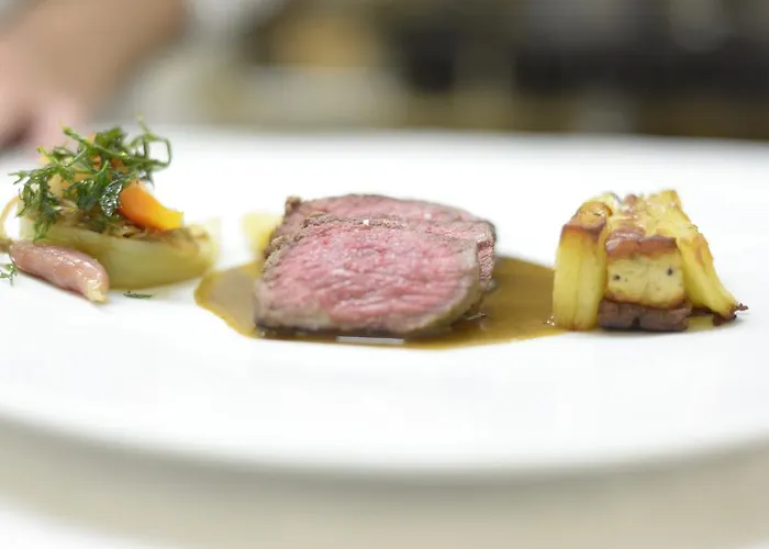 Hotel Logis Restaurant Au Boeuf Rouge 3*