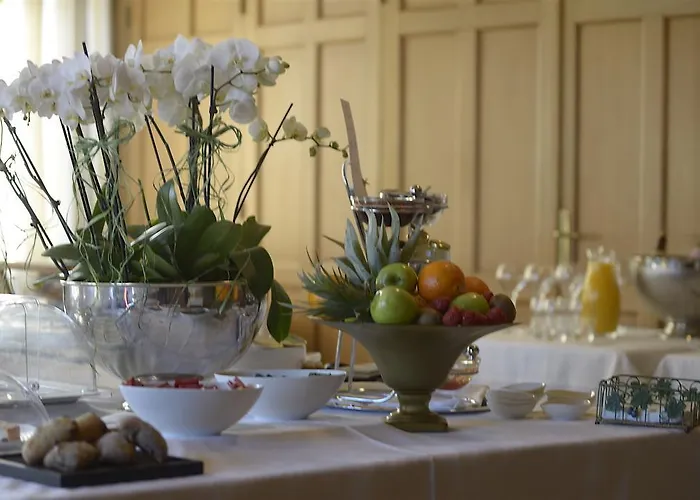 Hotel Logis Restaurant Au Boeuf Rouge 3*