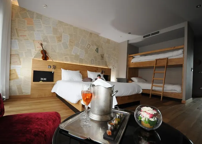 Hotel Logis Restaurant Au Boeuf Rouge 3*